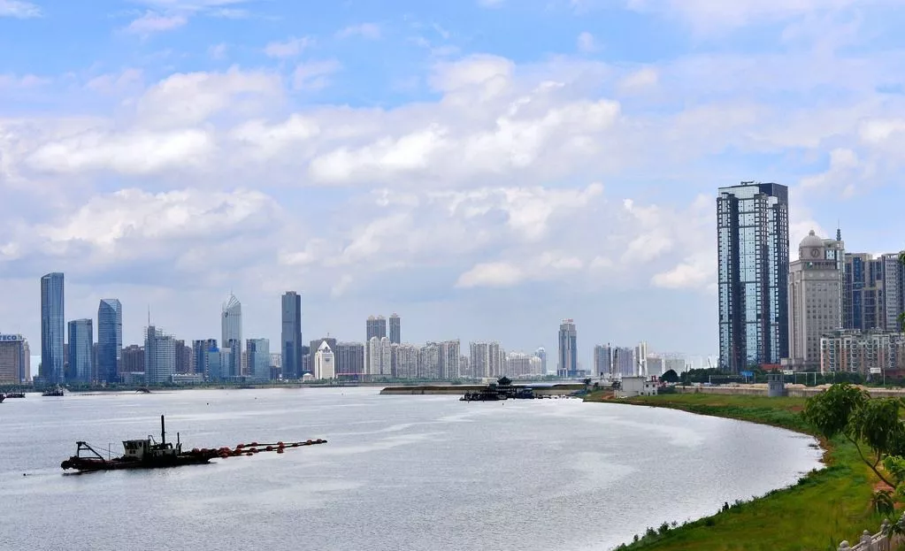 浙江人口两湖_浙江大学(2)