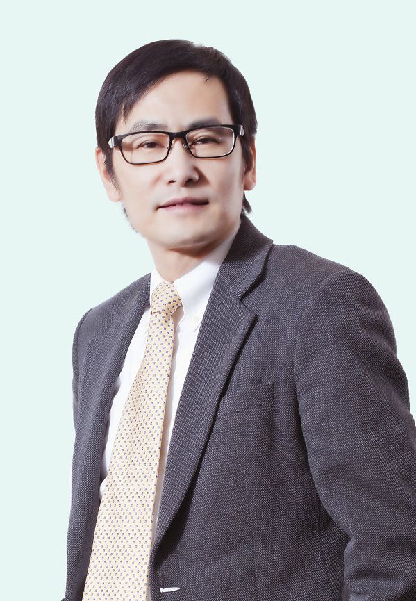 李国平