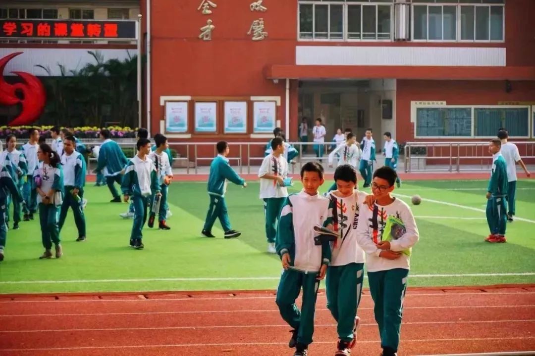广州这30所学校校服最好看!有你的学校吗?_广东省