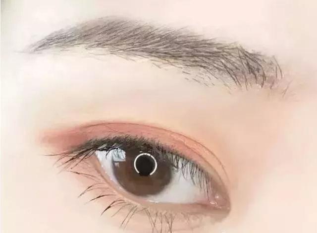 怎么画眼妆才能画上卧蚕 3e80e258f6ef40ddb26fddec6f2102a3.jpeg