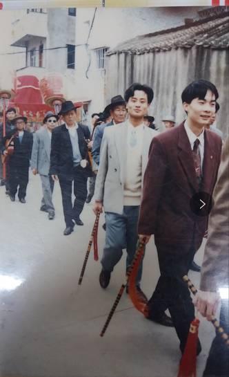 乡土习俗篇2003年1月,达濠区,河浦区合并设置为汕头市濠江区,为汕头市