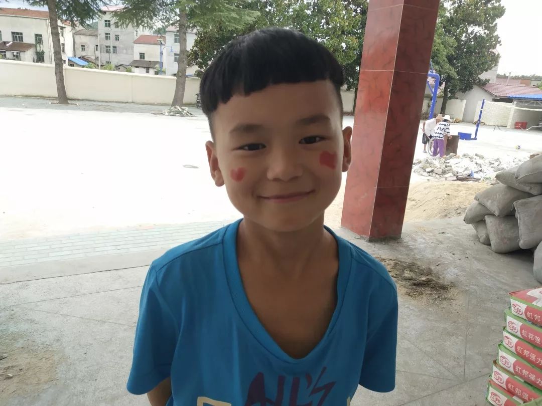 吕倩那些不太神奇的瞬间却值得全力以赴二营回声11