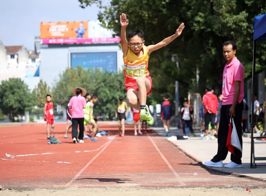 东阳市第32届中小学生田径运动会,精彩的瞬间都在这里!