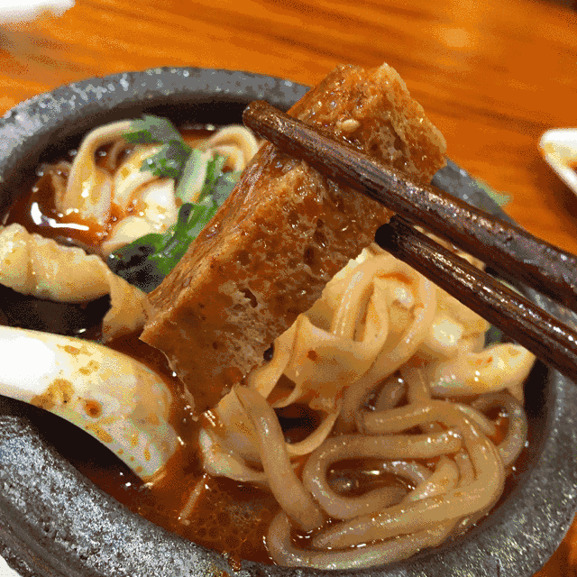 新店开业 | 胆敢开到美食聚集的小阅约街区,这家土豆粉到底有多优秀