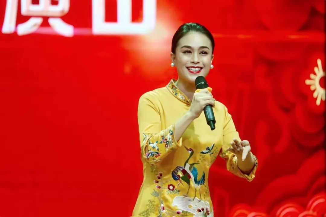 民族团结简谱_民族团结手抄报(2)