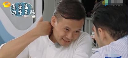 ?《中餐厅3》4.2分收官太惨淡,这一季的失败不能怪黄晓明 作者: 来源:不八卦会死星人 ?《中餐厅3》4.2分收官太惨淡,这一季的失败不能怪黄晓明 作者: 来源:不八卦会死星人