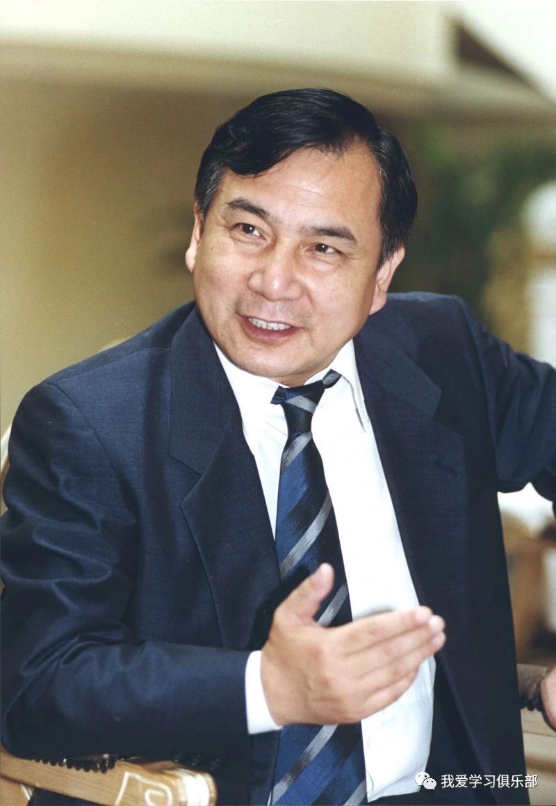 李晓华:国内法拉利第一人,坐拥"京a00001"车牌,拥有以自己名字命名的