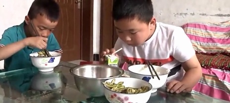如何给孩子增肥 22d44a63507647e6b78eed71b466868a.jpeg