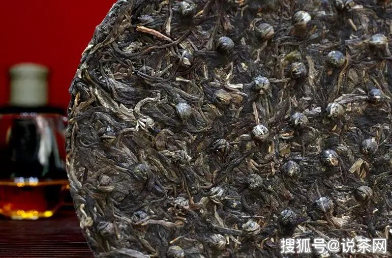 为什么普洱茶铁饼以生茶居多？