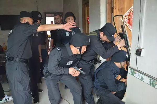 杀三人案被执行死刑 535df08959604b56903b3aa7d2ceb085.jpeg