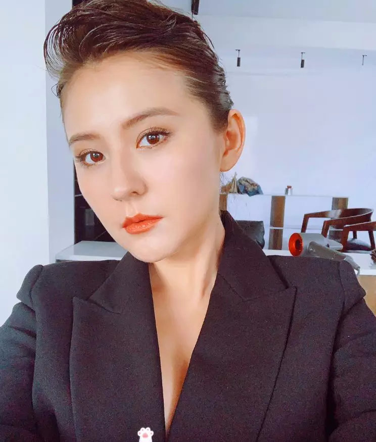 为什么佟丽娅长相没那么异域?其实她应该算东