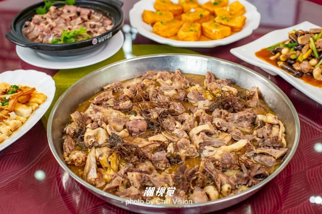 第一味:地胆头蒸海鸭