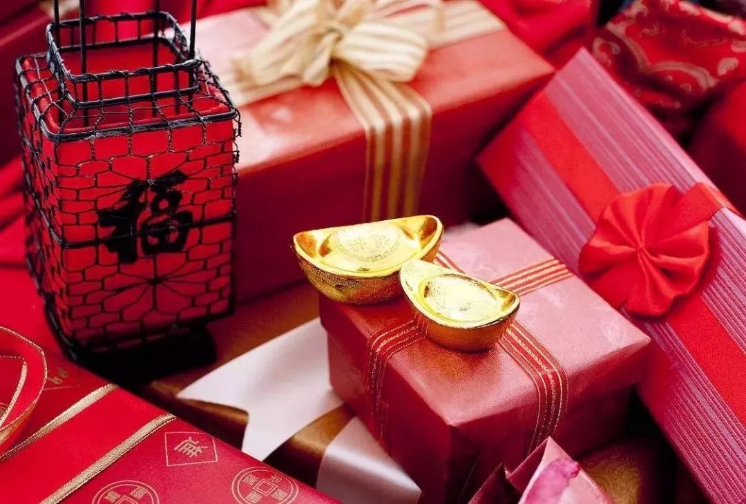 春节期间换年画猜一成语_木猜一成语疯狂看图