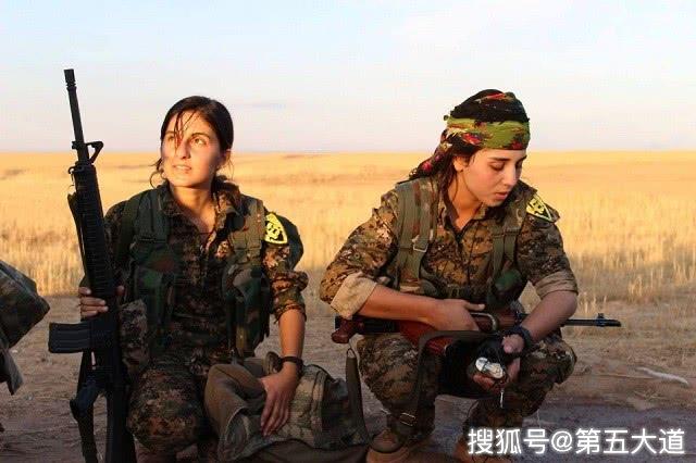 原创库尔德女兵遭土耳其俘虏,受尽折磨后被处决