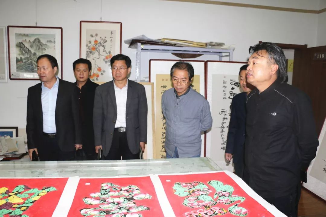 头条报道淮安市文联副主席闫振国一行到青州市文联考察指导工作