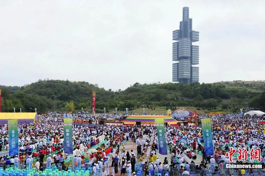 观山湖公园民族大联欢广场音乐加油站这样玩观山湖万达广场届时将举行