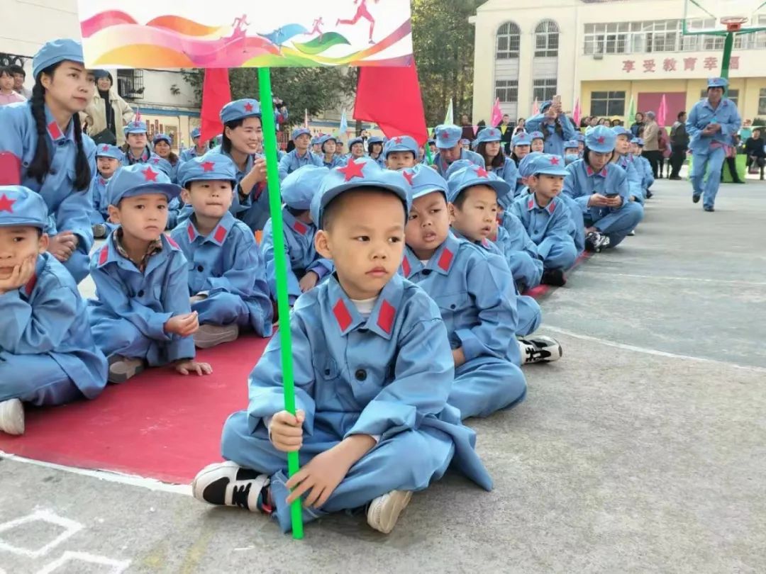 什么挥锹成语_成语故事简笔画(2)