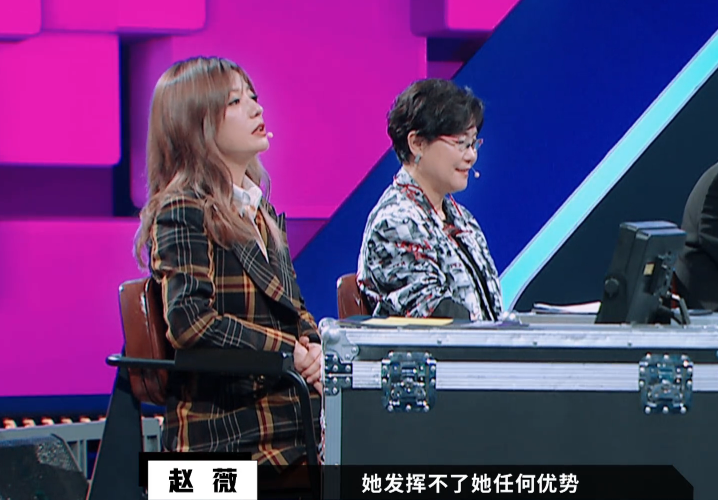 李成儒|原创李成儒难得夸牛骏峰,指出金靖问题也很在理,但语气再引争议