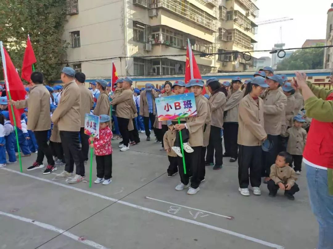 什么挥锹成语_成语故事简笔画(2)