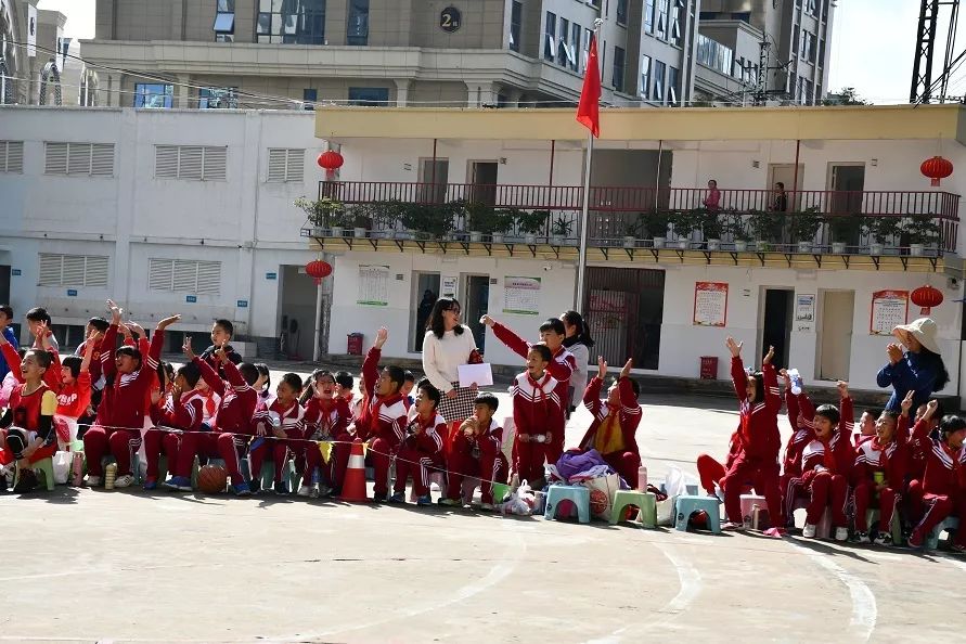 2019年昆明市盘龙区东华小学"校级篮球联赛"总决赛简讯