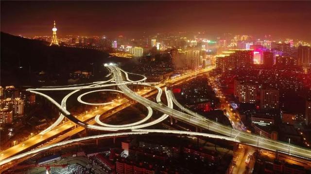 人均道路面积_人均耕地面积图