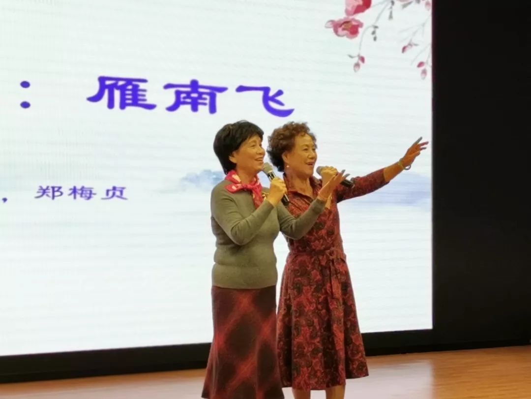 重阳敬老,情满夕阳!