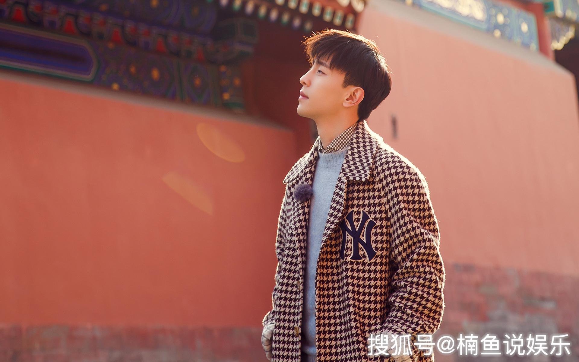 袁泉江一燕富察皇后穿越故宫玩街拍,高贵妃邓