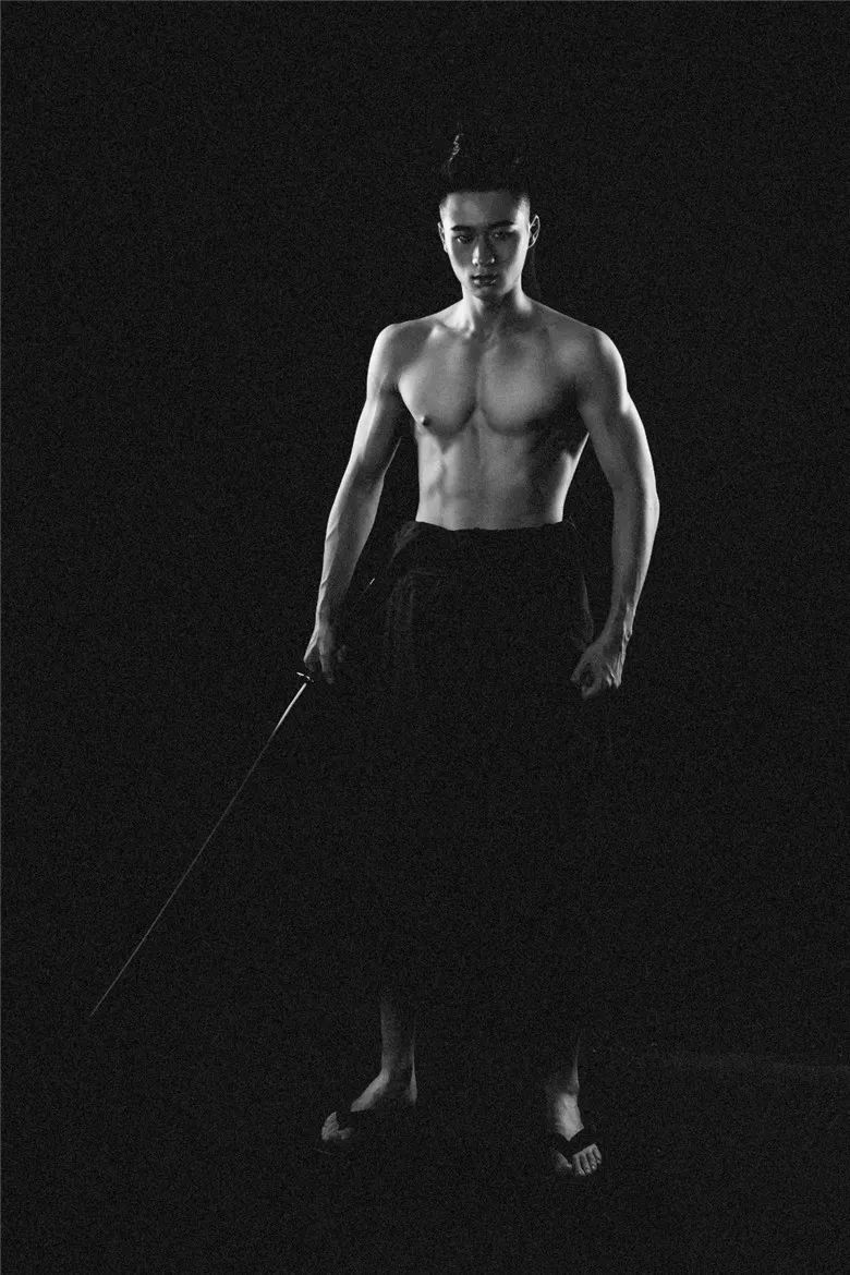 行走的荷尔蒙男超模 66cde3ce84e64feda038078d096e43dc.jpeg