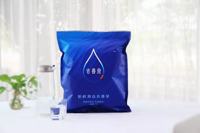 吉善泉袋装水助力2019"昆山杯"国际青少年足球邀请赛