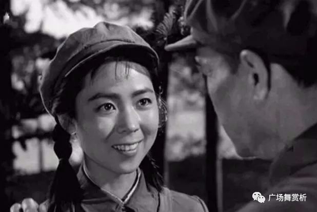 英雄儿女电影全部演员表 b7b1452a1b524c85b2a6d4ecdf2c95d9.jpeg