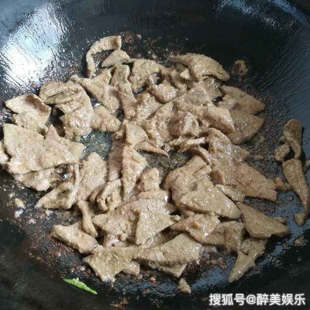 d4f777060f494674bf9b6179756c1ea2.jpeg