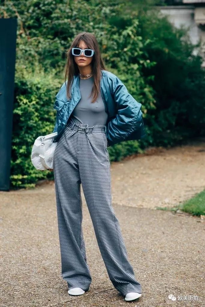 多少斤穿多大裤子 e49d5f7b21f74ed88c1d57ab0e3ee8a5.jpeg