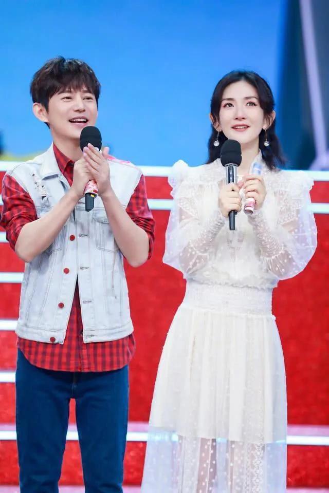 何炅谢娜最近节目 f8c2f3c3ce78473c966d7a9148c39450.jpeg