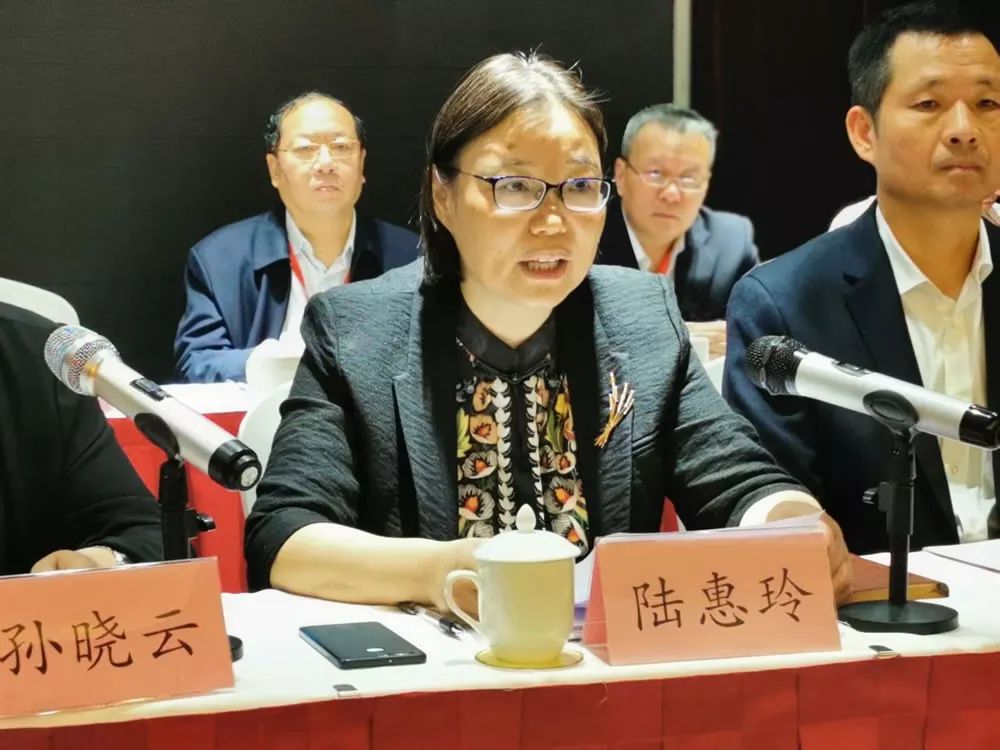 无锡市书法家召开第八次会员代表大会孙璘当选主席