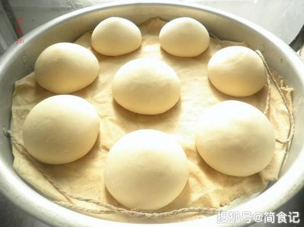 热馒头多少分钟可以出锅 2a7927e8a2e6443eaeb119d35c9e87f8.jpeg