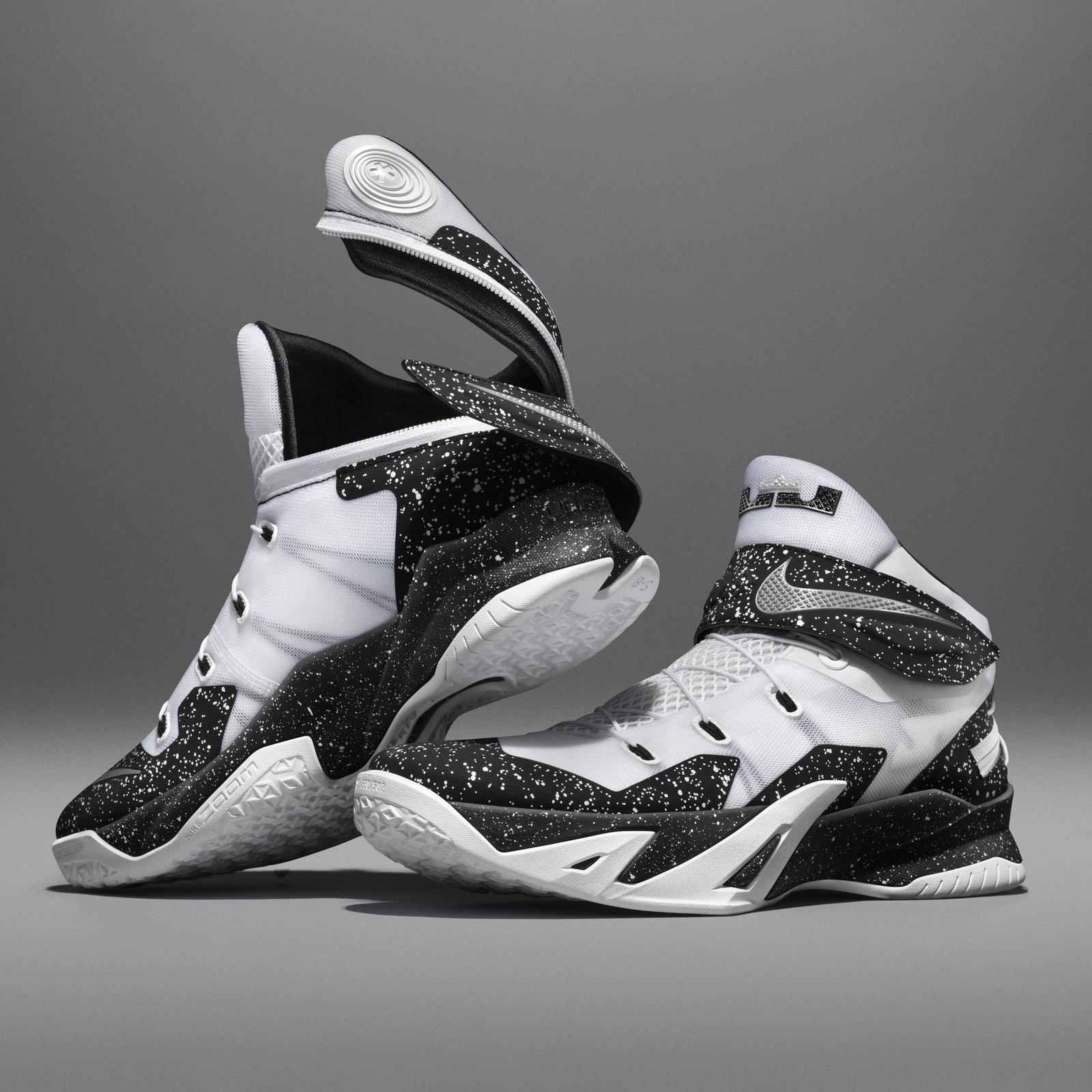 Nike Air Jordan 1 上增加了一个辅助功能选项，帮你