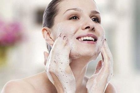 正确皮肤护理的步骤 [碧格伦:所有的皮肤护理从正确的洗脸方法开始] 