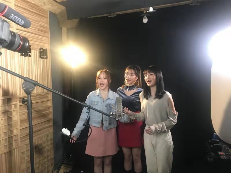 湘动丽原创歌曲《梦想》-艺术扶贫电影《远山的梦想》