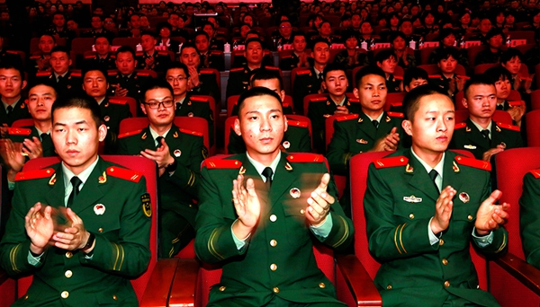 武警兵团总队隆重举行参加国庆阅兵受阅人员事迹报告会