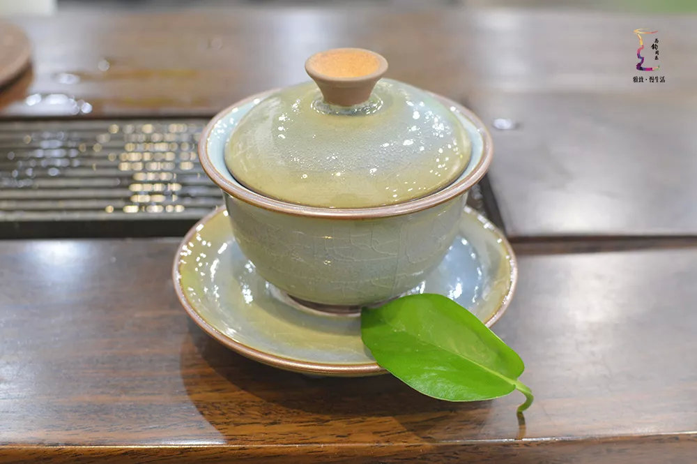 绗涘瓙鏇茶氨绾㈠皹鎯呮_茶百道奶茶图片