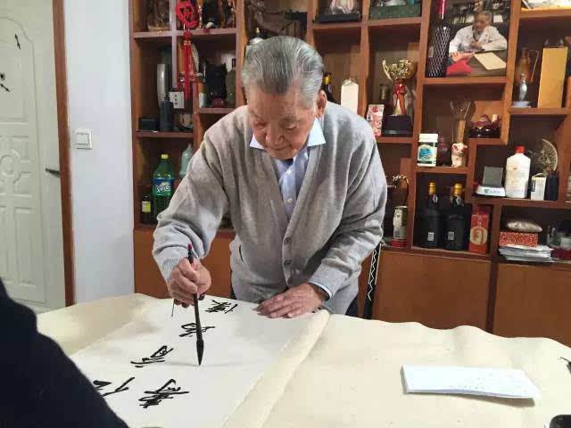 99岁国医大师分享他的养生之法饮食有3个讲究
