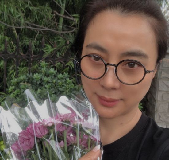 原创玉兔精李玲玉近照56岁依然端庄美丽2段失败婚姻现单身