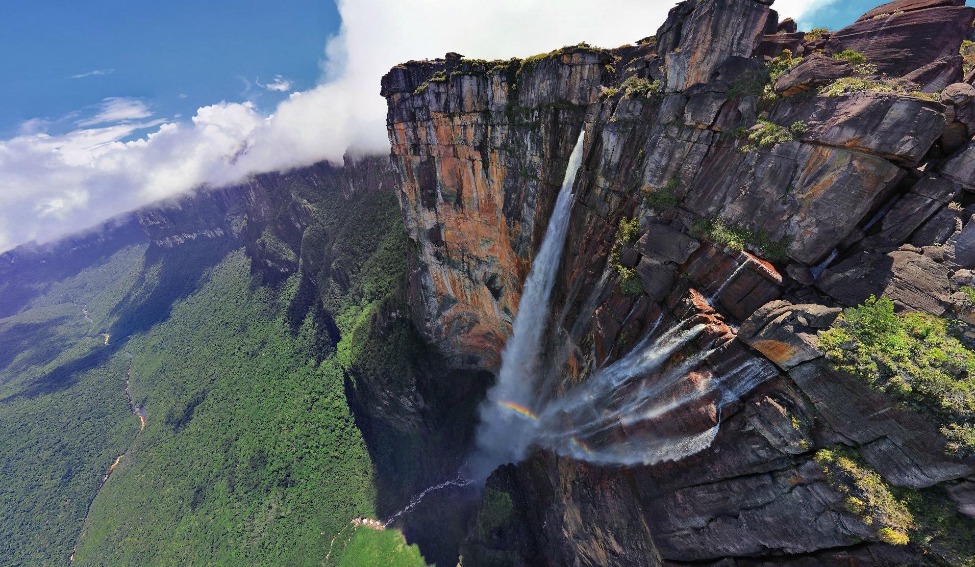 飞屋环游记仙境瀑布的原型：落差979米的“天使瀑布” - 知乎