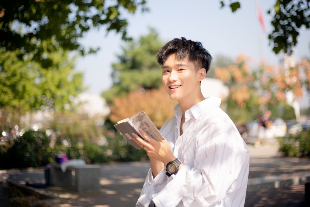 《高校电竞风云》将播,王璨化身电竞少年热血