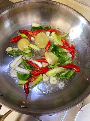 爆头长腿八爪鱼怎么做好吃?第一步焯水就错了