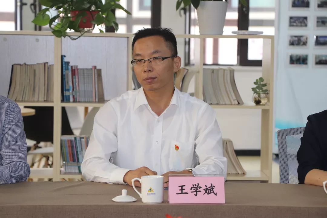 张江长三角科技城平湖园常务副主任王学斌介绍了园区的发展历程,项目