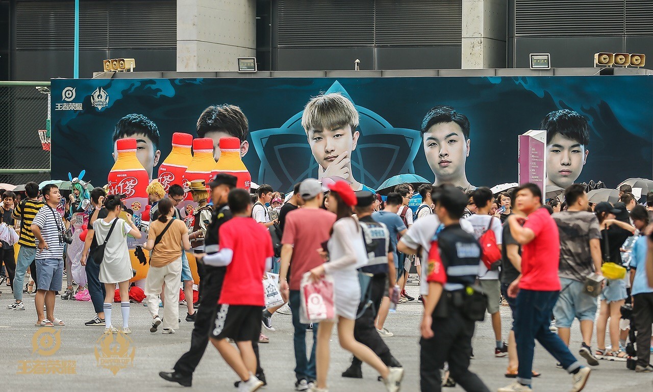 电竞明星身价排行_电竞选手身价排行榜,绝地求生没牌面,韦神不足uzi签约费的零头