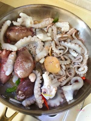 爆头长腿八爪鱼怎么做好吃?第一步焯水就错了