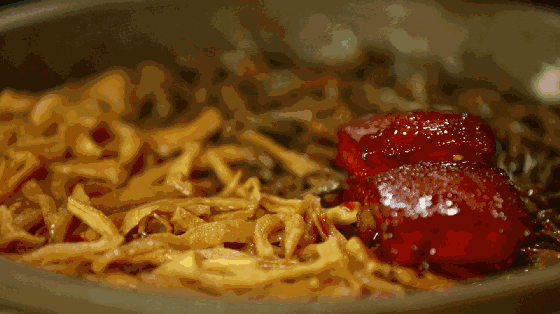 8e25308dbbf043789a3b10f9c72ae42c.gif
