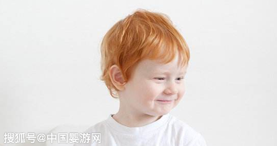 [中国婴游网]原创家长：我绝不会再让孩子在家进行所谓的“婴儿游泳”了！